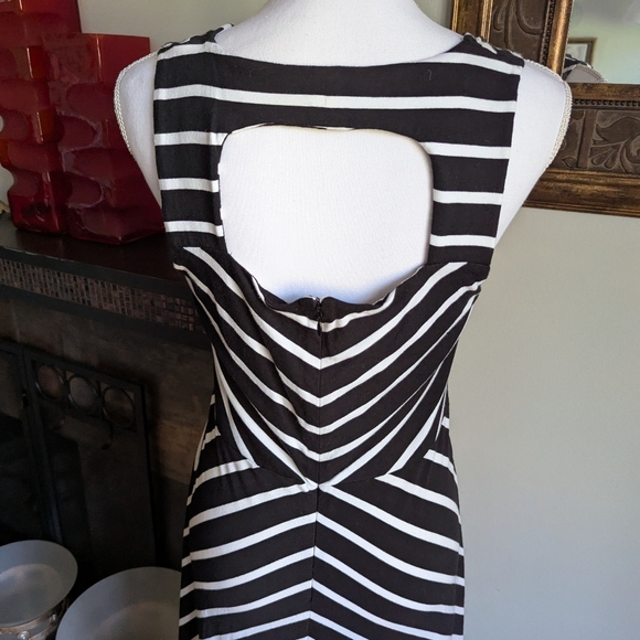 Talbots Womens Small Black White Stripe Chevron Open Back Stretch Maxi Dress 171 - Picture 6 of 13